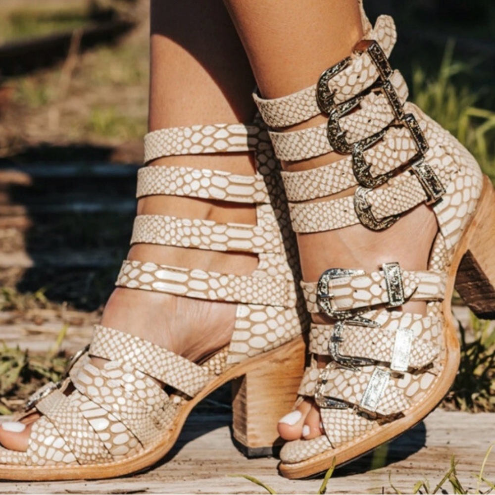Freebird  Brooklyn Cream Buckle Sandals